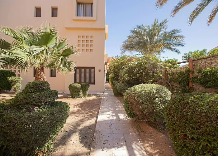 Stylish 2br In I Pool & Access *