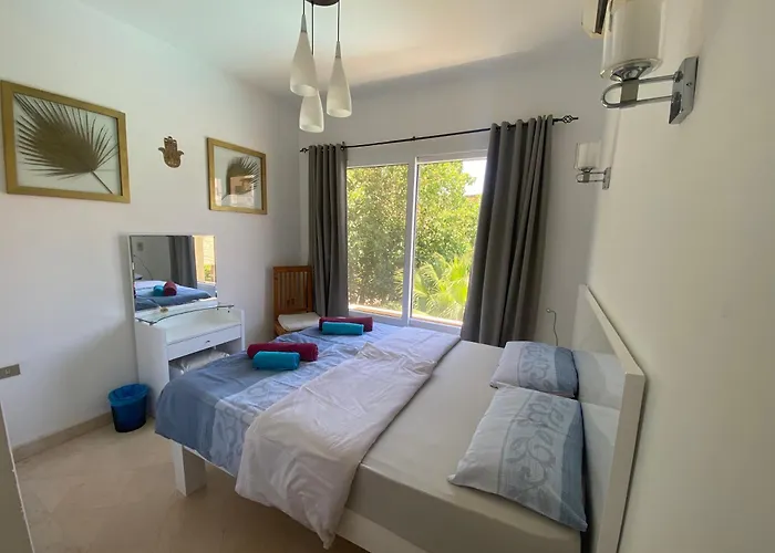 Stylish 2br In I Pool & Access Appartamento